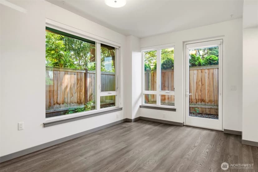 Property photo for 11903 Ne 128th Street #p05, Kirkland photo 13