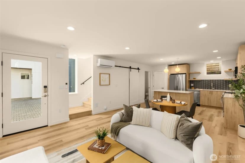 Property photo for 3916 S Juneau Street, Seattle photo 8