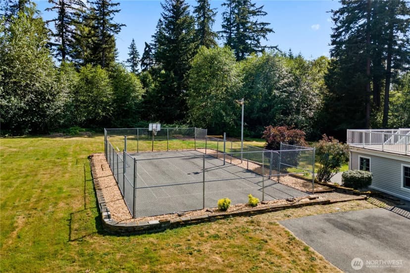 Property photo for 25327 Ne 67th Place, Redmond photo 38