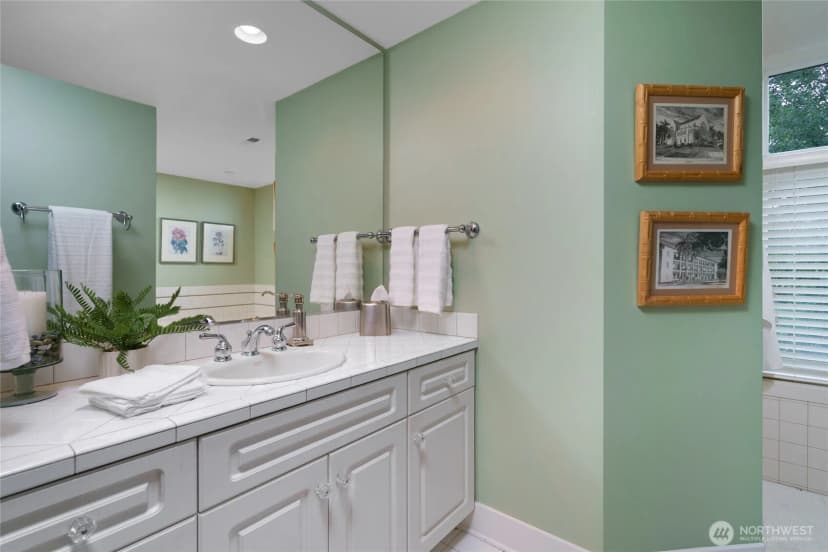 Property photo for 1608 Georgia Place, Anacortes photo 25
