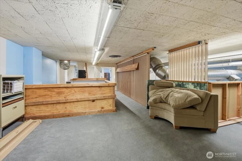 Property photo for 10310 Aurora Avenue N, Seattle photo 7