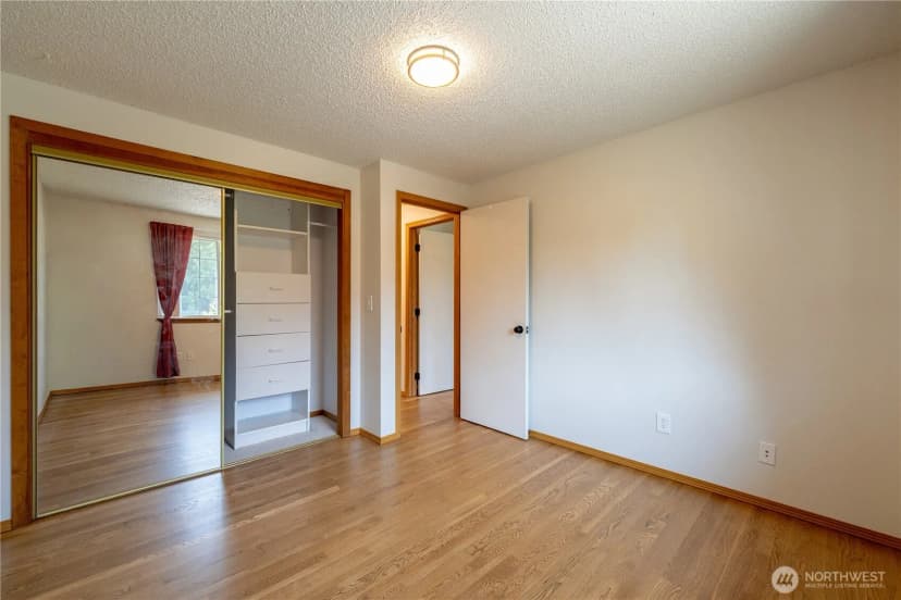 Property photo for 1127 204th Place Se, Bothell photo 22