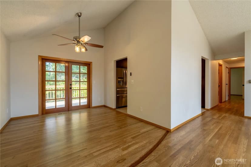 Property photo for 1127 204th Place Se, Bothell photo 9