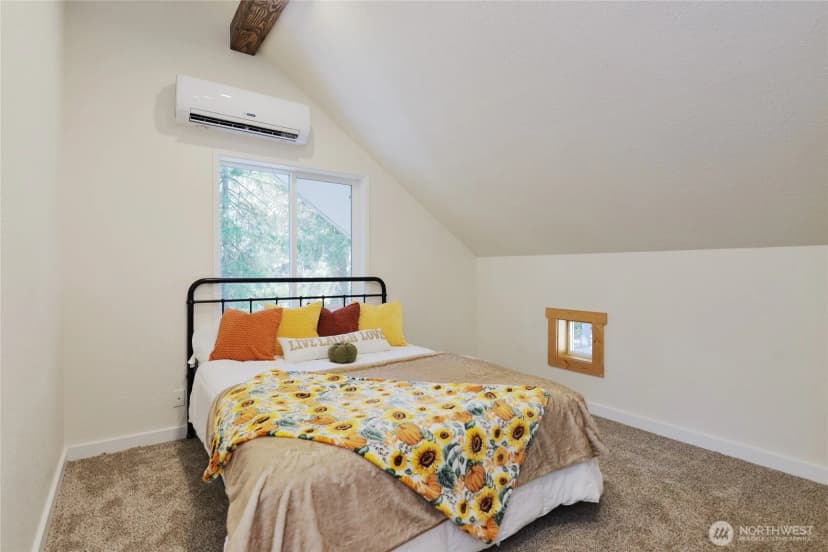 Property photo for 30 Crawford Lane, Ronald photo 19
