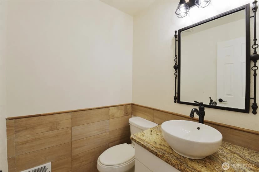 Property photo for 30 Crawford Lane, Ronald photo 12