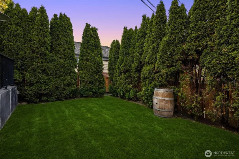 Property photo for 4720 Ne 47th Street, Seattle photo 13
