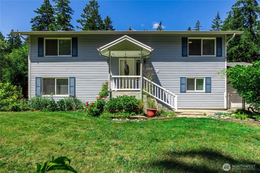Property photo for 28114 22nd Avenue E, Spanaway photo 2