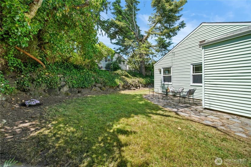 Property photo for 8221 23rd Avenue Ne, Seattle photo 23