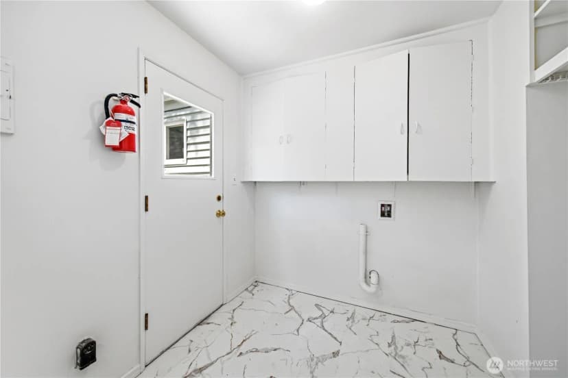 Property photo for 8221 23rd Avenue Ne, Seattle photo 18