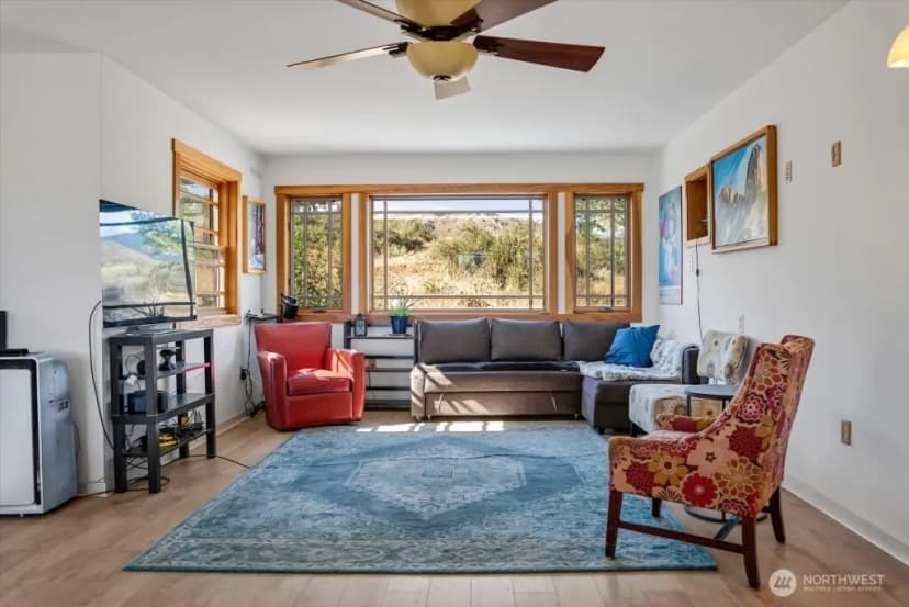 Property photo for 625 A/b Twisp Winthrop Eastside Road, Winthrop photo 17