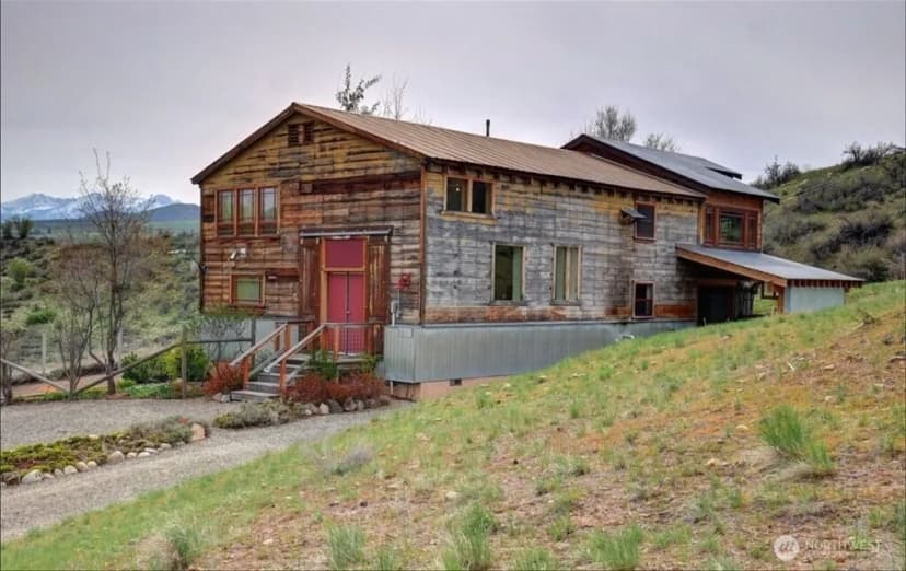 Property photo for 625 A/b Twisp Winthrop Eastside Road, Winthrop photo 2