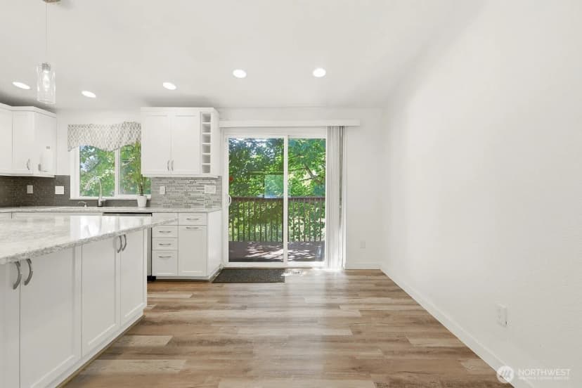 Property photo for 18113 20th Drive Se, Bothell photo 12