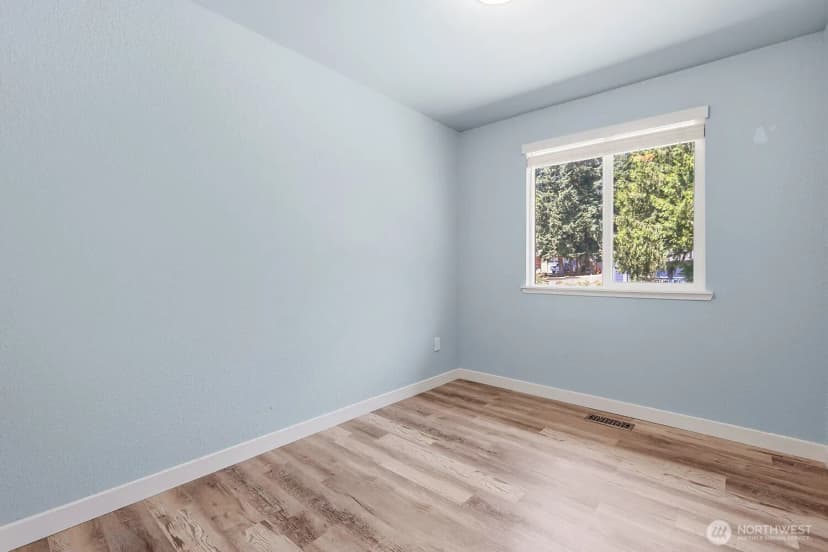 Property photo for 18113 20th Drive Se, Bothell photo 14