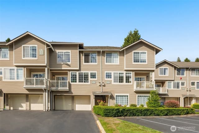 Property photo for 18628 Ne 55th Way, Redmond