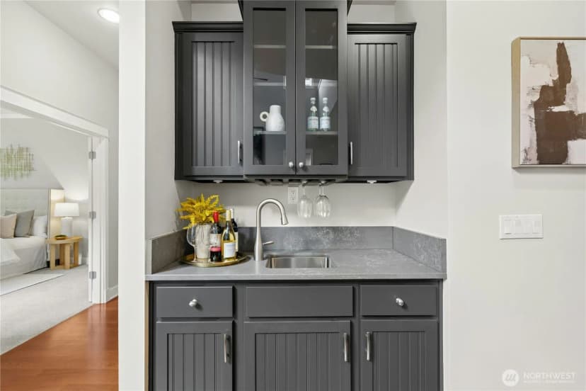 Property photo for 2585 20th Avenue Ne, Issaquah photo 12