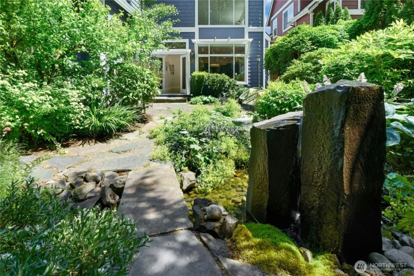 Property photo for 2585 20th Avenue Ne, Issaquah photo 37