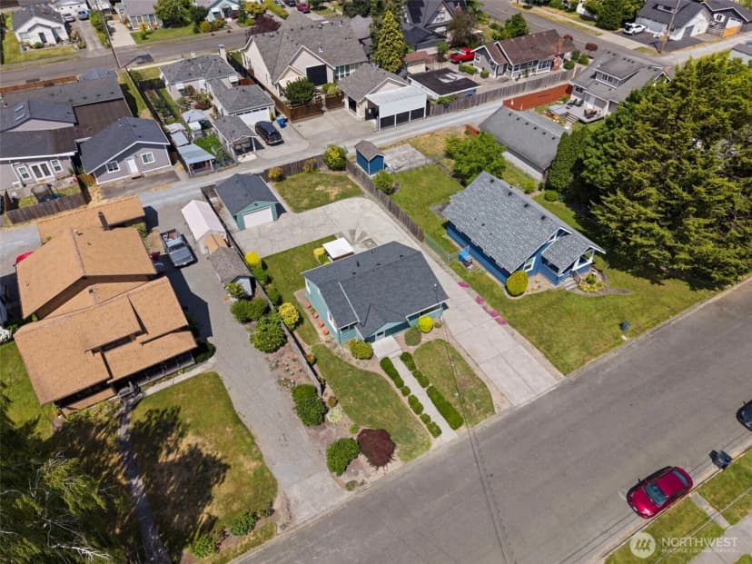 Property photo for 919 6th Avenue Sw, Puyallup photo 23