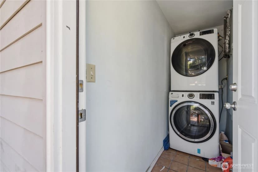 Property photo for 3706 S 255th Place, Kent photo 22