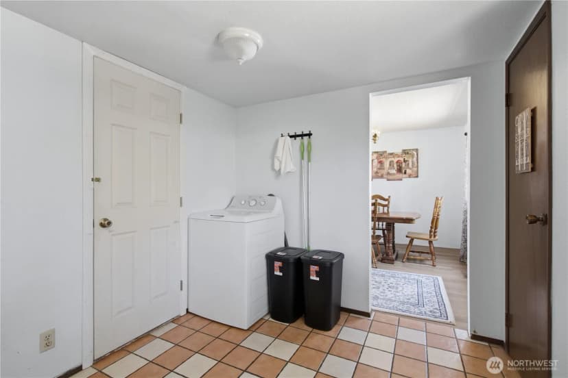 Property photo for 3706 S 255th Place, Kent photo 18