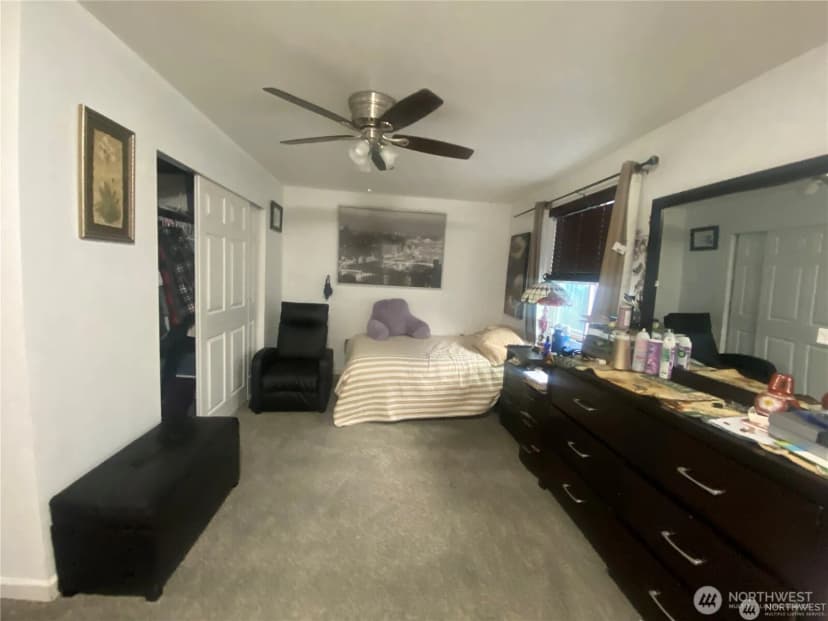 Property photo for 10453 1st Avenue Sw, Seattle photo 26