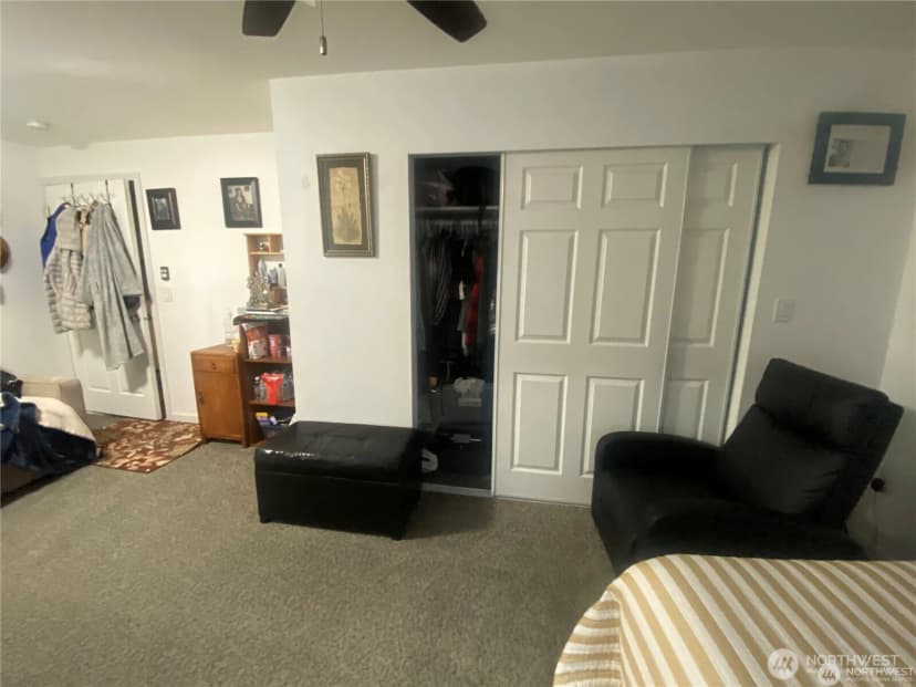 Property photo for 10453 1st Avenue Sw, Seattle photo 24