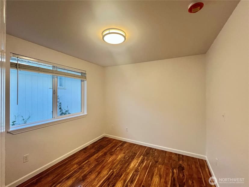 Property photo for 10453 1st Avenue Sw, Seattle photo 10