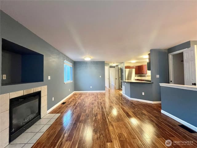 Property photo for 10453 1st Avenue Sw, Seattle photo 5