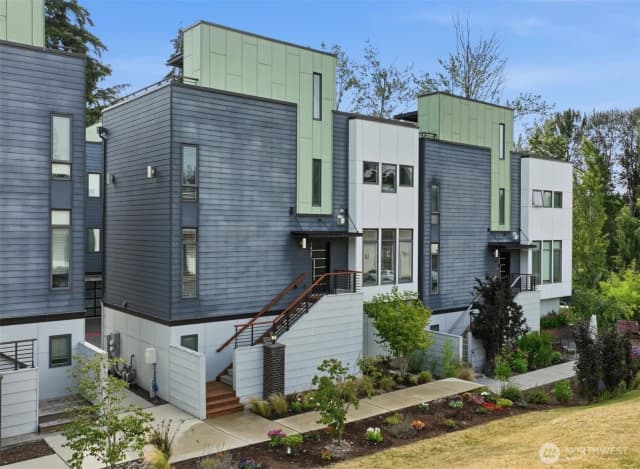Property photo for 1427 136th Court Ne, Bellevue