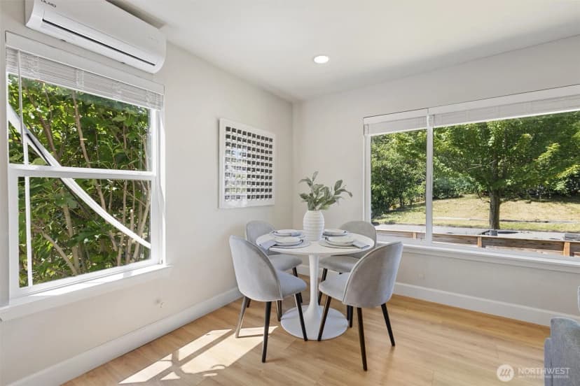 Property photo for 6400 44th Avenue S, Seattle photo 6