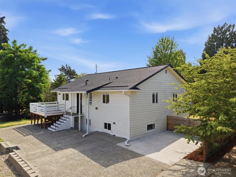 Property photo for 6400 44th Avenue S, Seattle photo 28