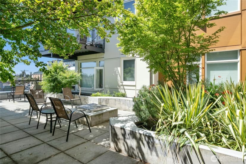 Property photo for 15100 6th Avenue Sw #221, Burien photo 2
