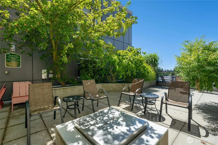 Property photo for 15100 6th Avenue Sw #221, Burien photo 17