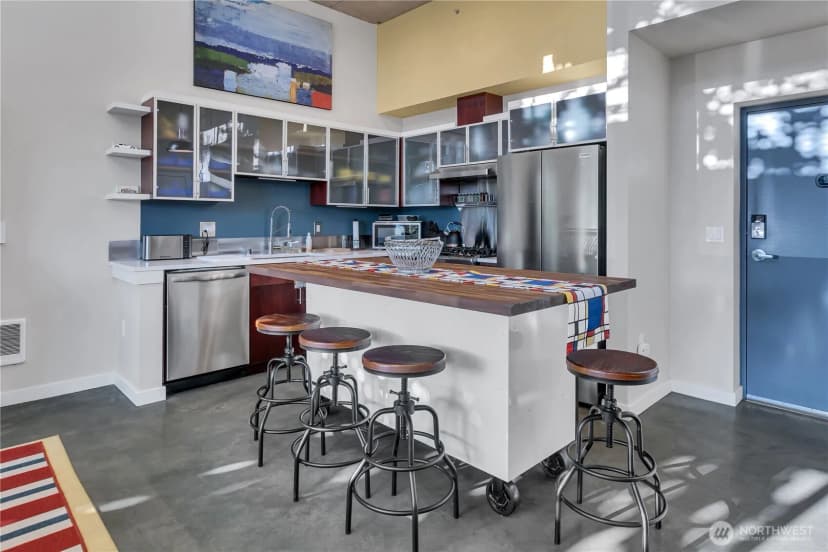 Property photo for 15100 6th Avenue Sw #221, Burien photo 30