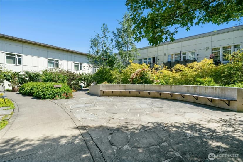 Property photo for 15100 6th Avenue Sw #221, Burien photo 18
