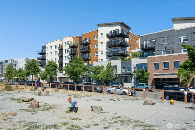 Property photo for 15100 6th Avenue Sw #221, Burien photo 19