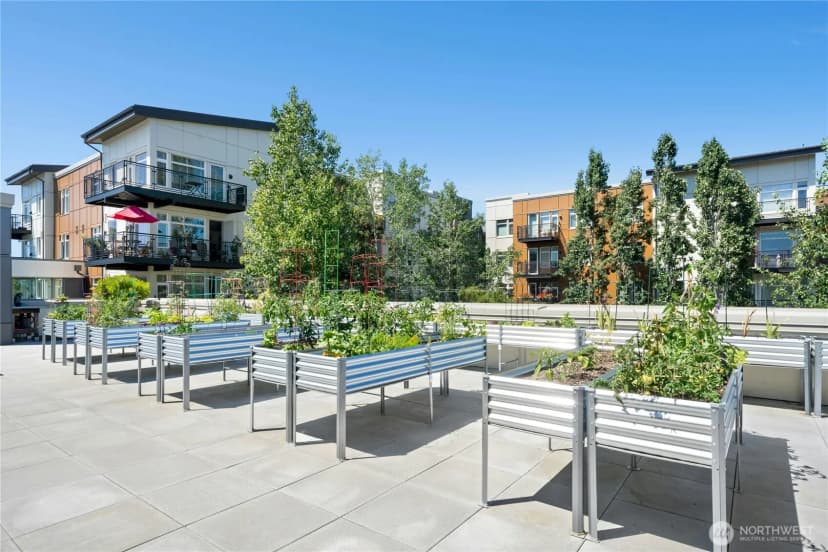 Property photo for 15100 6th Avenue Sw #221, Burien photo 16
