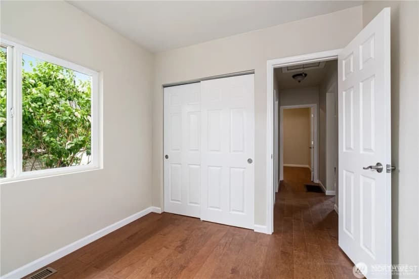 Property photo for 509 Yew Street, Centralia photo 5