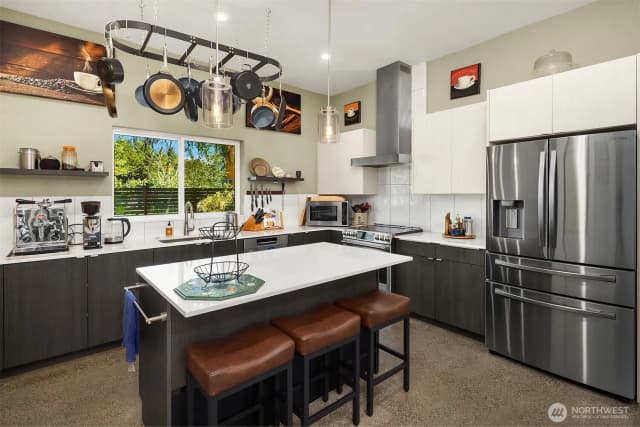 Property photo for 2602 S Ferdinand Street, Seattle photo 5