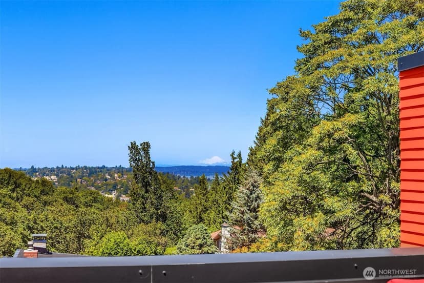 Property photo for 2602 S Ferdinand Street, Seattle photo 30