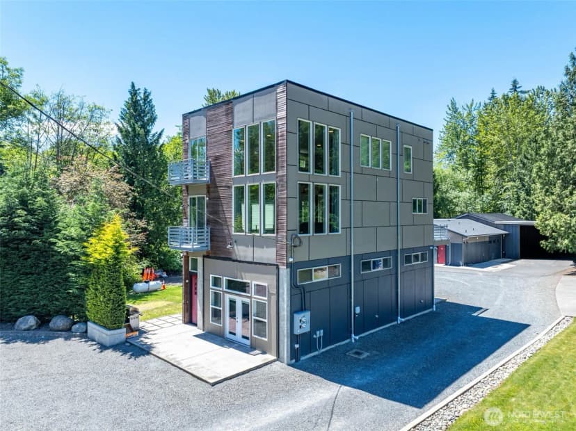 Property photo for 17310 State Route 9 Se, Snohomish
