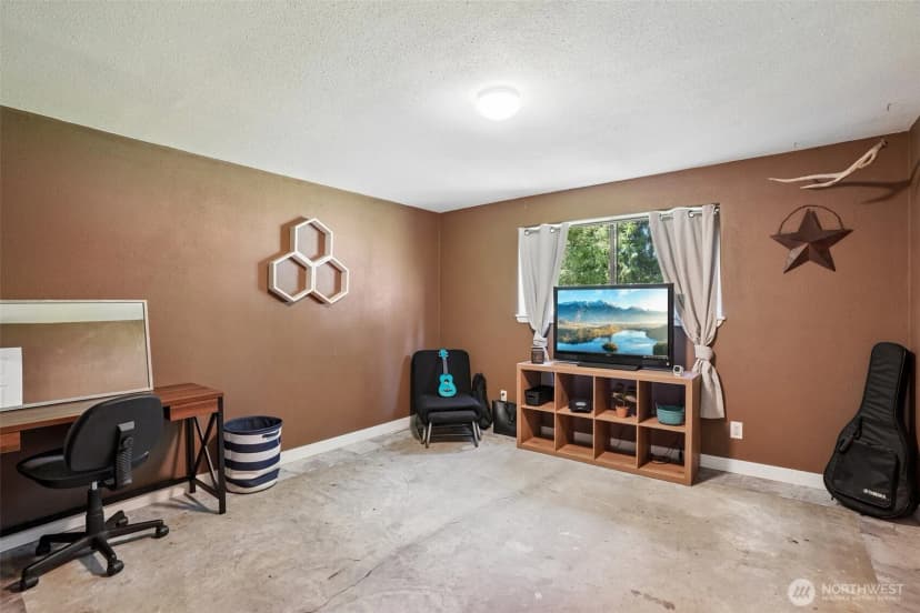 Property photo for 103 N 21st Avenue, Kelso photo 28