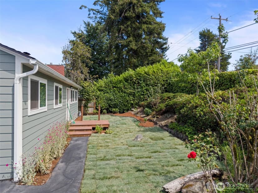 Property photo for 7056 S 128th Street, Seattle photo 24