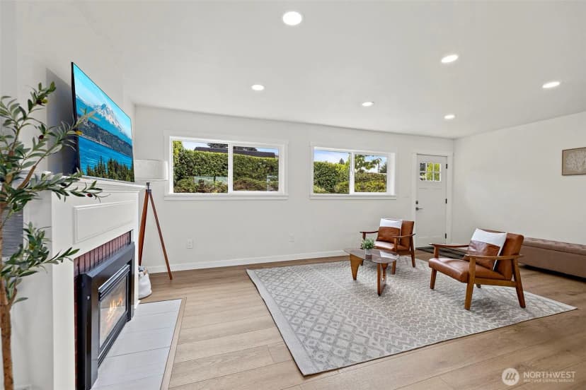 Property photo for 7056 S 128th Street, Seattle photo 7