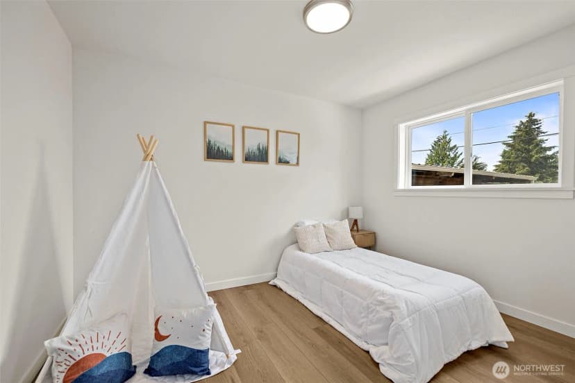 Property photo for 7056 S 128th Street, Seattle photo 17
