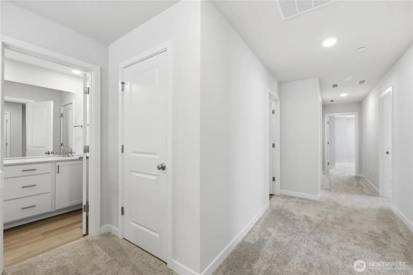 Property photo for 3974 Mccormick Village Drive, Bremerton photo 24