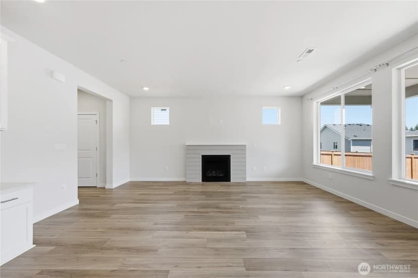 Property photo for 3974 Mccormick Village Drive, Bremerton photo 11