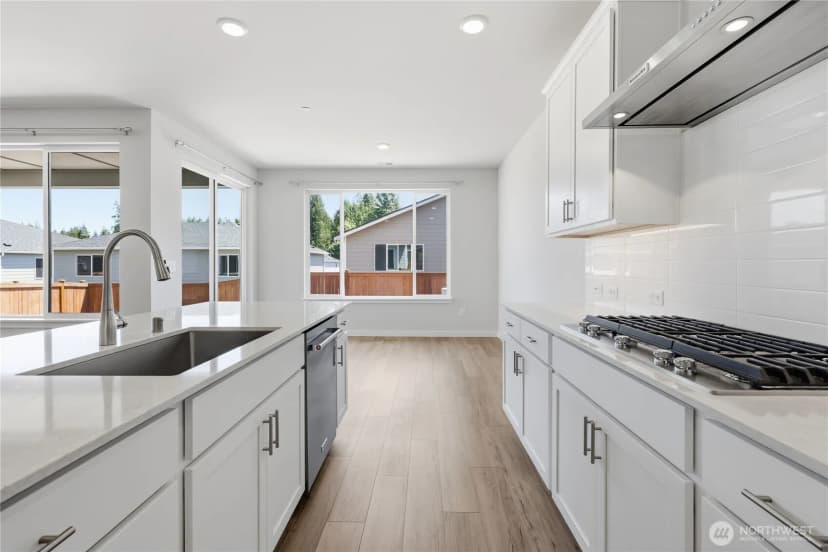 Property photo for 3974 Mccormick Village Drive, Bremerton photo 16