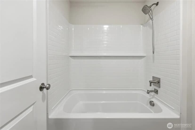 Property photo for 3974 Mccormick Village Drive, Bremerton photo 26