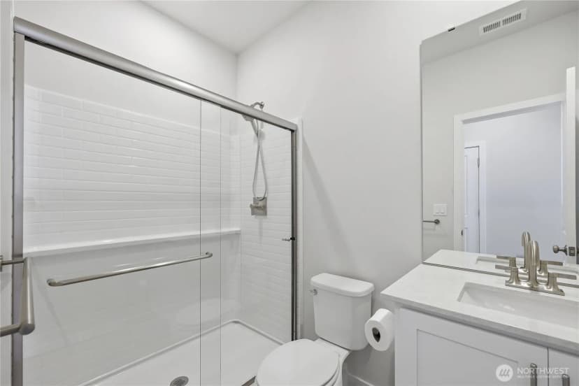 Property photo for 3974 Mccormick Village Drive, Bremerton photo 4