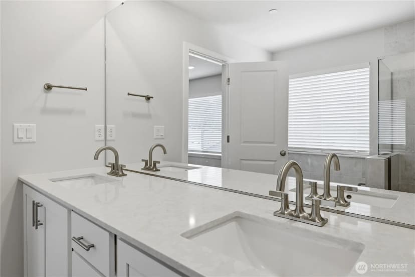 Property photo for 3974 Mccormick Village Drive, Bremerton photo 35